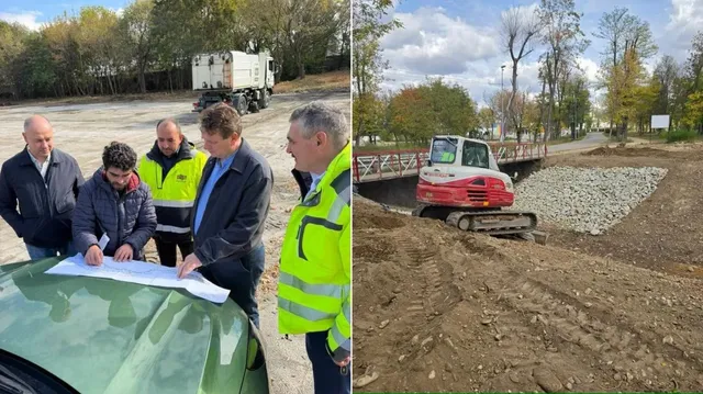 Cinci bărbați stau lângă un autoturism cu hârtii întinse pe capotă; alături se văd un utilaj roșu, pietriș și pământ excavat.