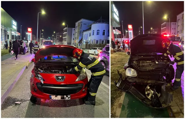 Două fotografii alăturate arată autoturisme avariate, unul roșu și unul închis la culoare, lângă persoane în uniforme reflectorizante, pe o stradă luminată.